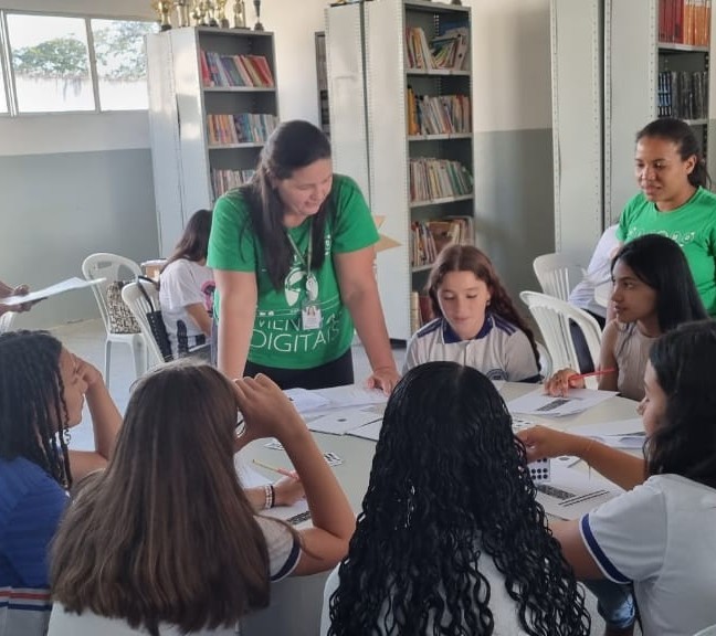 Meninas e Mulheres na ciência 2