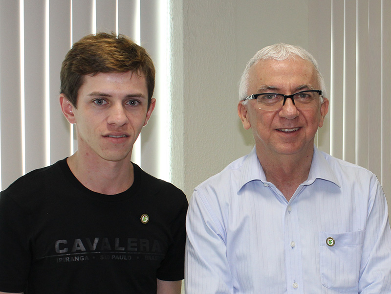 Foto 2 - Marcelo Santa Rosa e Ailton Ribeiro de Oliveira - reitor do IFS