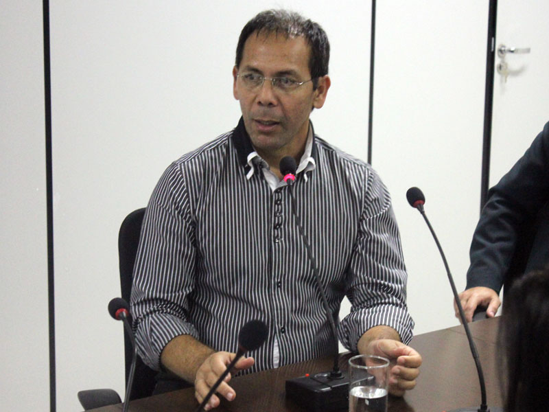 Foto 5 17-06-14 - Pró-reitor de Ensino do IFS Adelmo Menezes