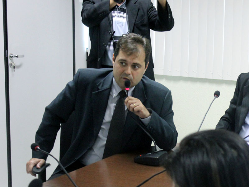 Foto 6 17-06-14 - Chefe da Procuradoria Federal-IFS - Roberto Vilas-Boas