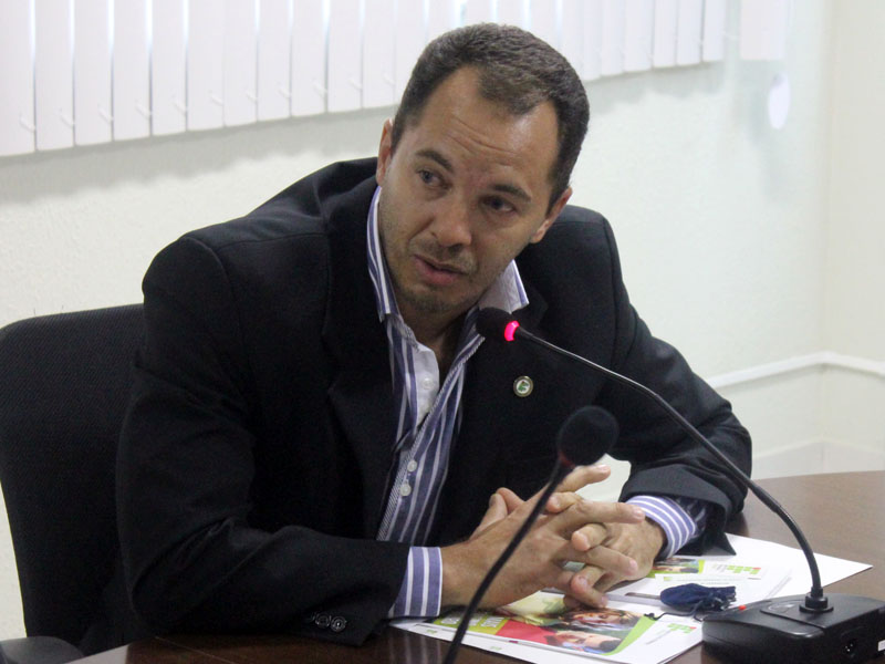 Foto 8 - 17-06-14 - Diretor do presídio Copemcan Alexandre Menezes