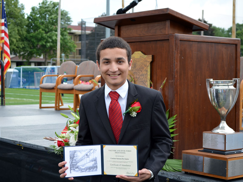 Foto 1 Cassiano na cerimônia de graduação da High School 1